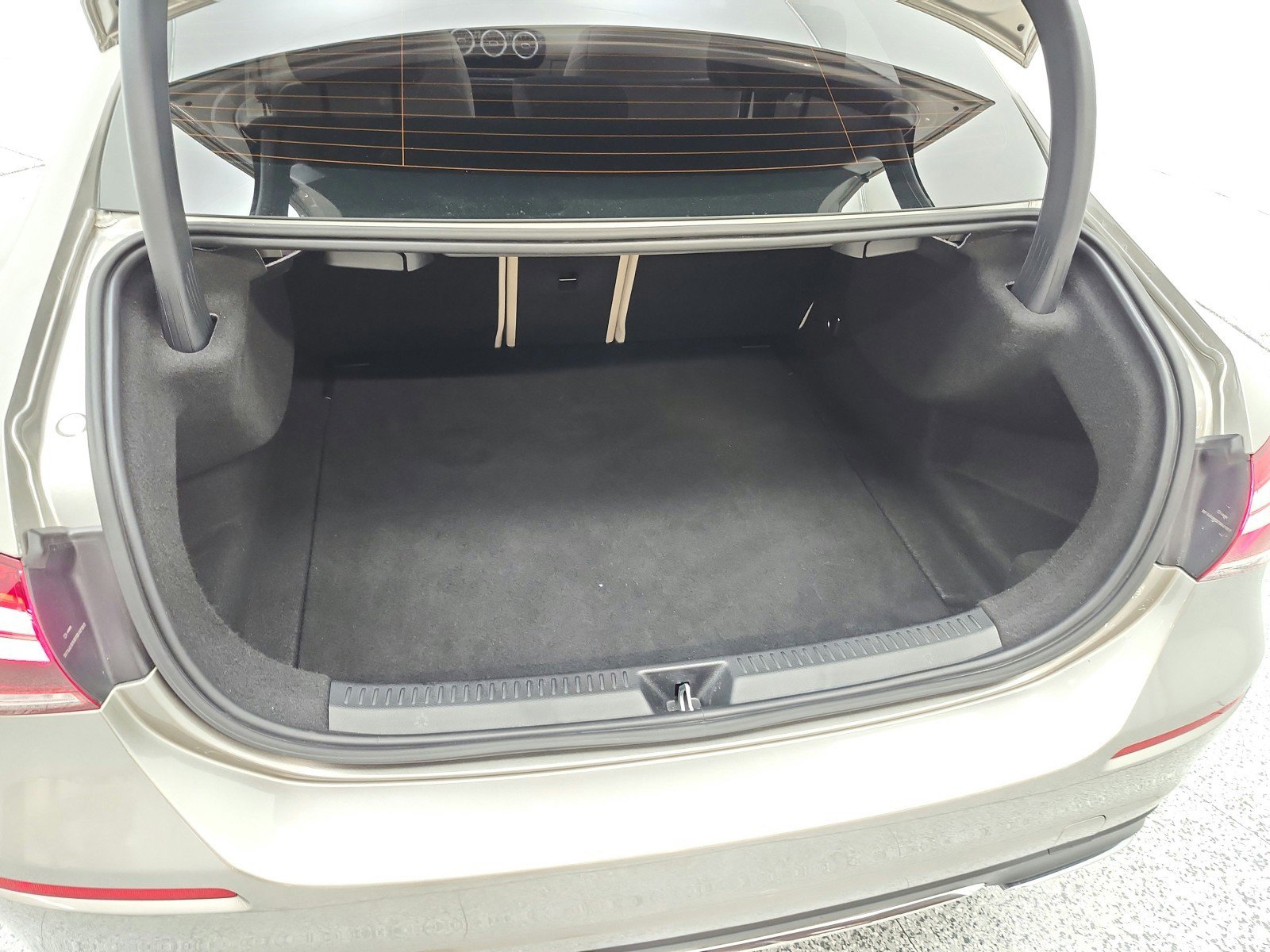 Used 2020 Mercedes-Benz A 220 image 22