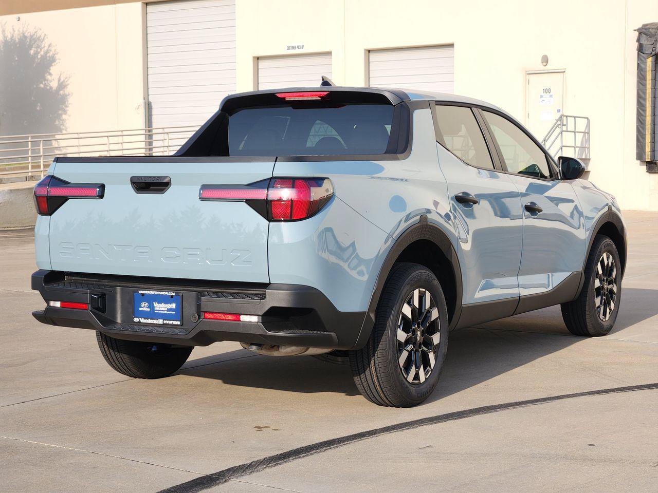 New 2027 Hyundai Santa Cruz SE FWD image 4