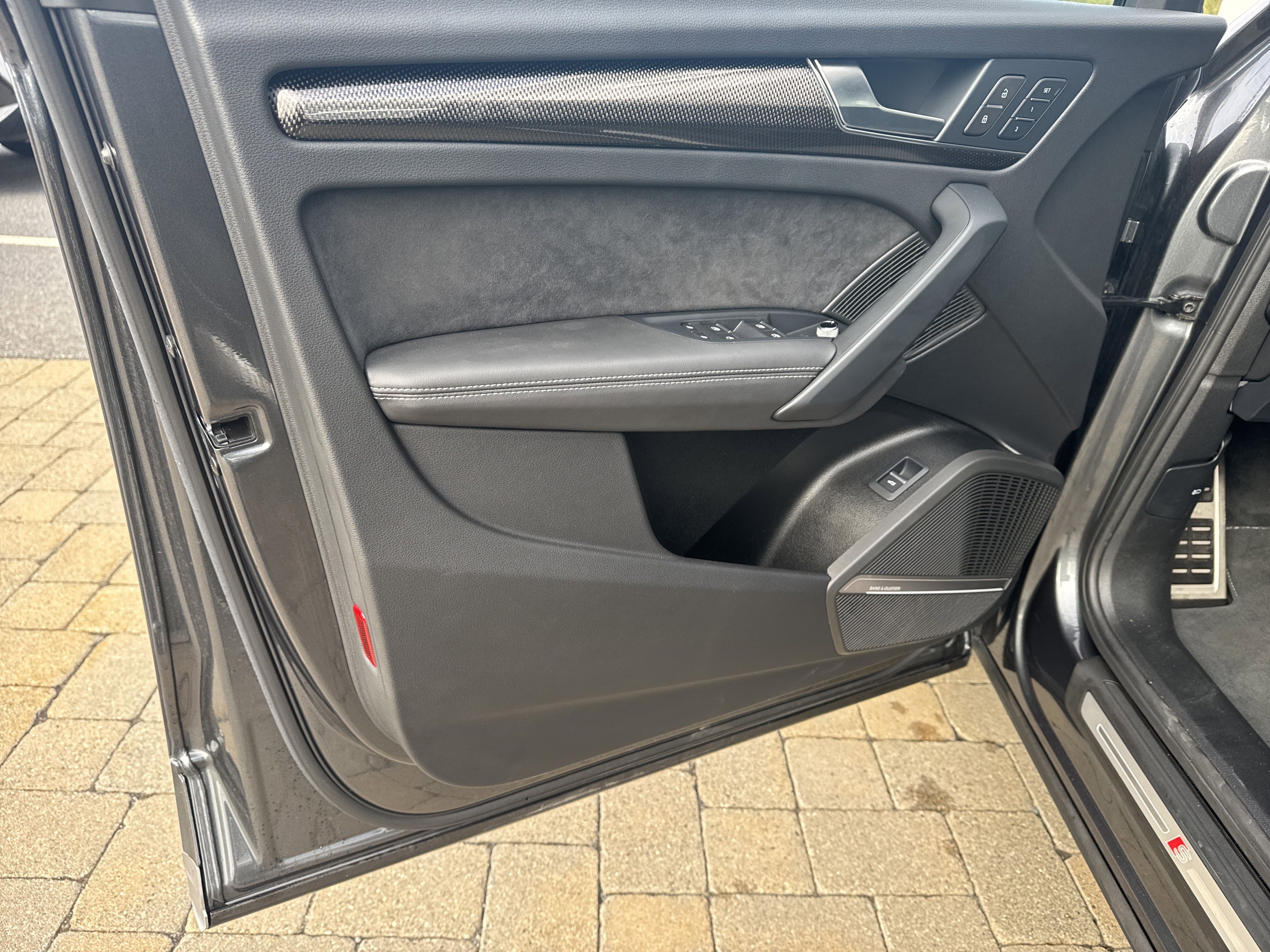 Used 2024 Audi SQ5 Premium Plus w/ Premium Plus Package image 13