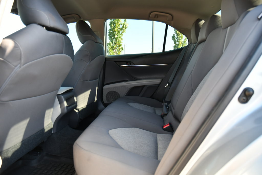 Used 2021 Toyota Camry LE w/ Convenience Package FWD image 24