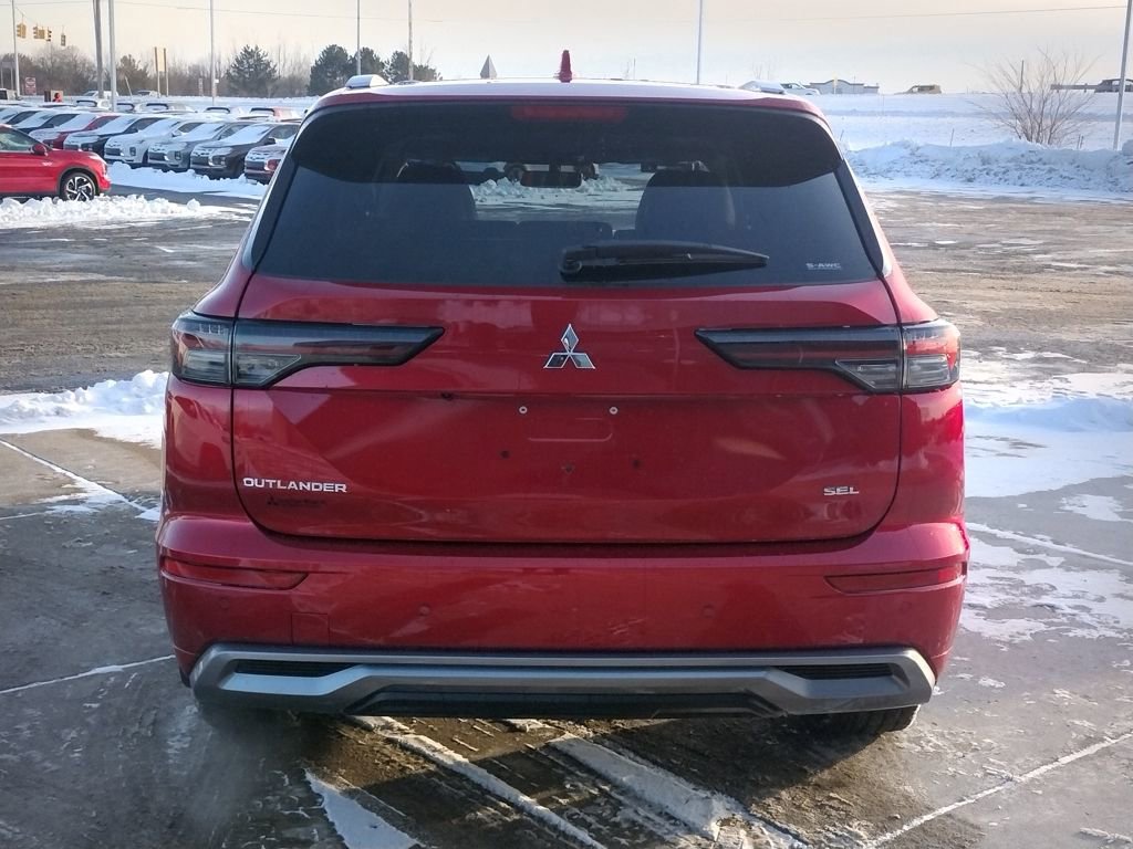 New 2026 Mitsubishi Outlander SEL image 18