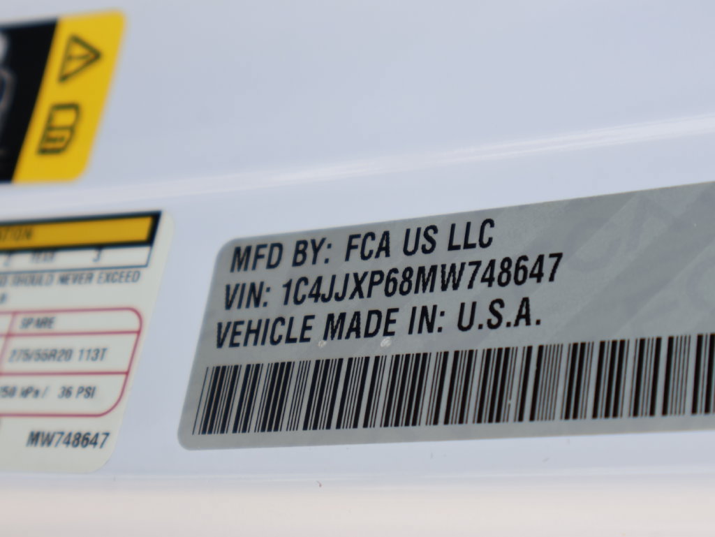 Used 2021 Jeep Wrangler Unlimited Sahara w/ Cold Weather Group AWD/4WD image 40