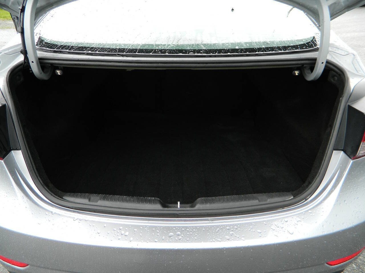 Used 2016 Hyundai Elantra SE FWD image 10