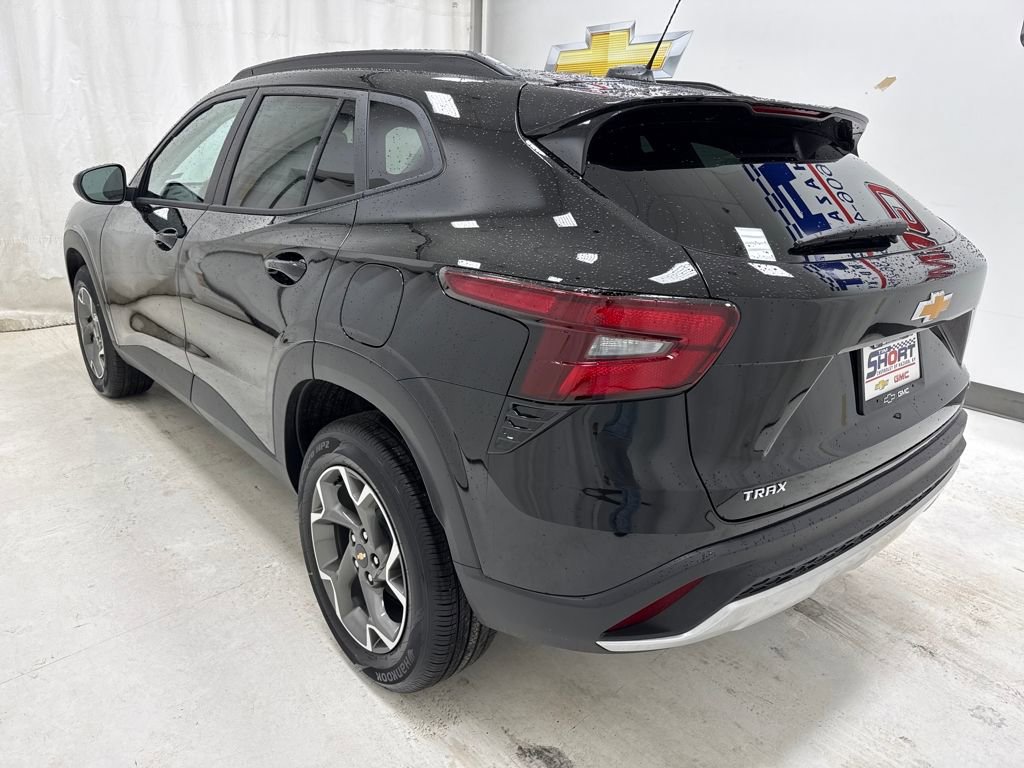 New 2026 Chevrolet Trax LT FWD image 6