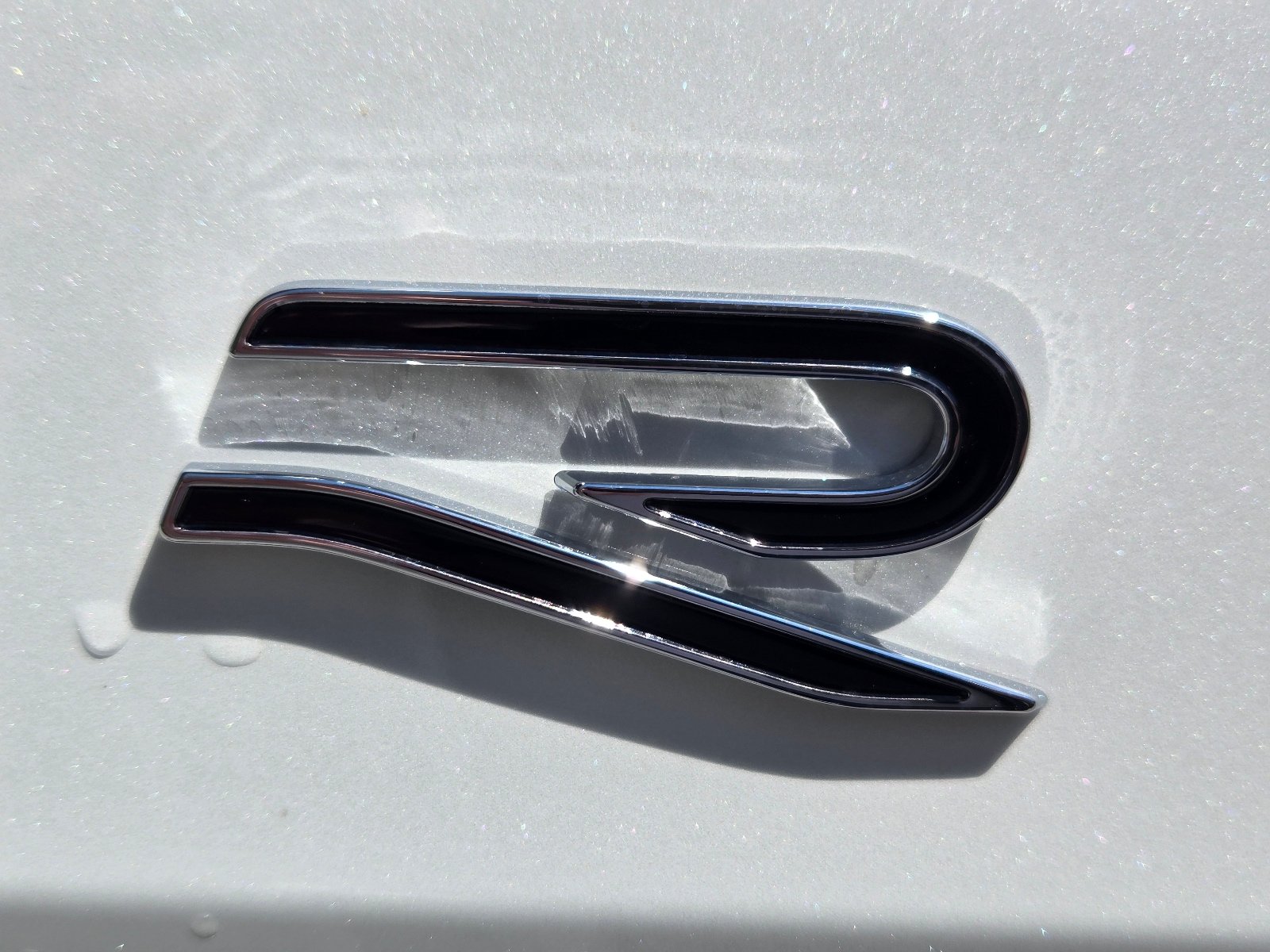 New 2026 Volkswagen Tiguan SE R-Line FWD image 10