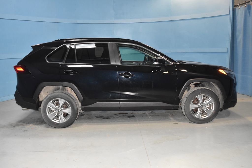Used 2025 Toyota RAV4 XLE image 21