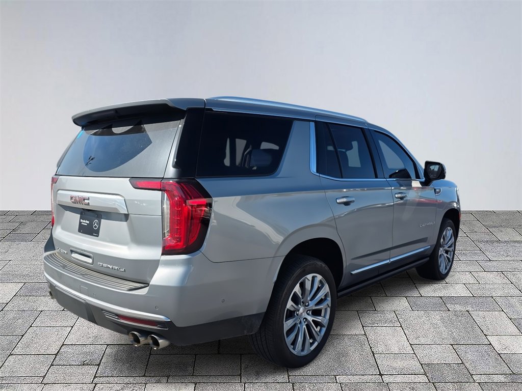 Used 2024 GMC Yukon Denali w/ Denali Reserve Package image 7
