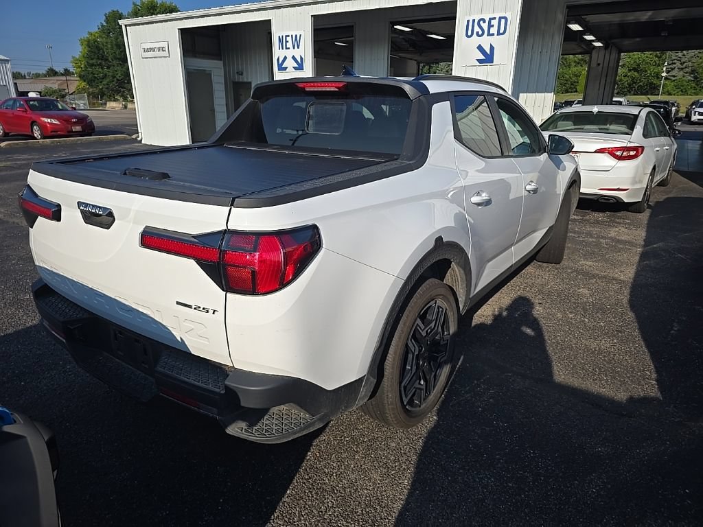 Used 2025 Hyundai Santa Cruz Limited AWD/4WD image 4