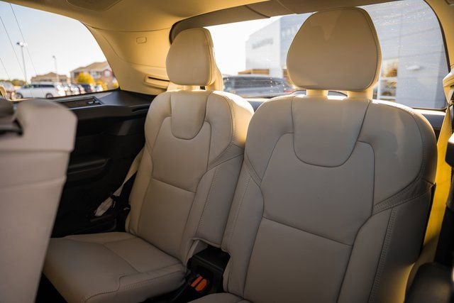 New 2026 Volvo XC90 T8 Ultra w/ Protection Package Premier image 33