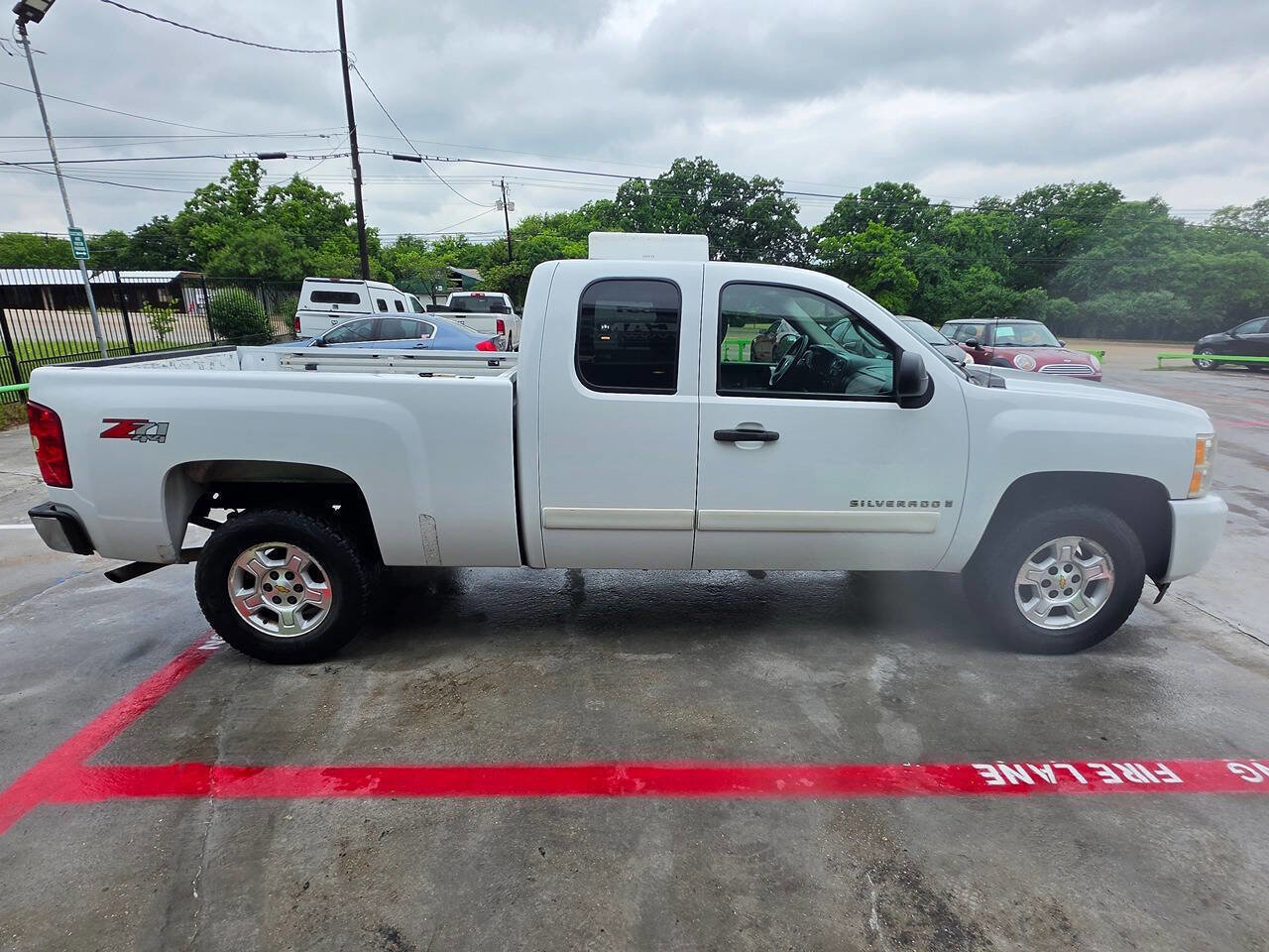 Used 2008 Chevrolet Silverado 1500 LT w/ Power Pack Plus AWD/4WD image 14
