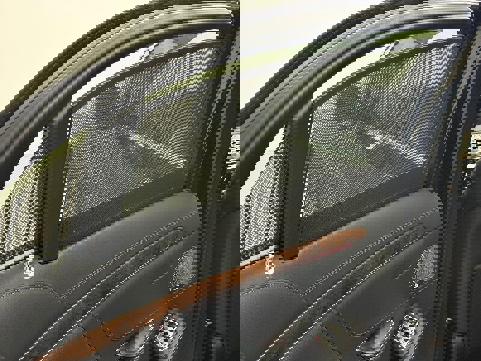 Used 2016 Mercedes-Benz S 550 Sedan image 31