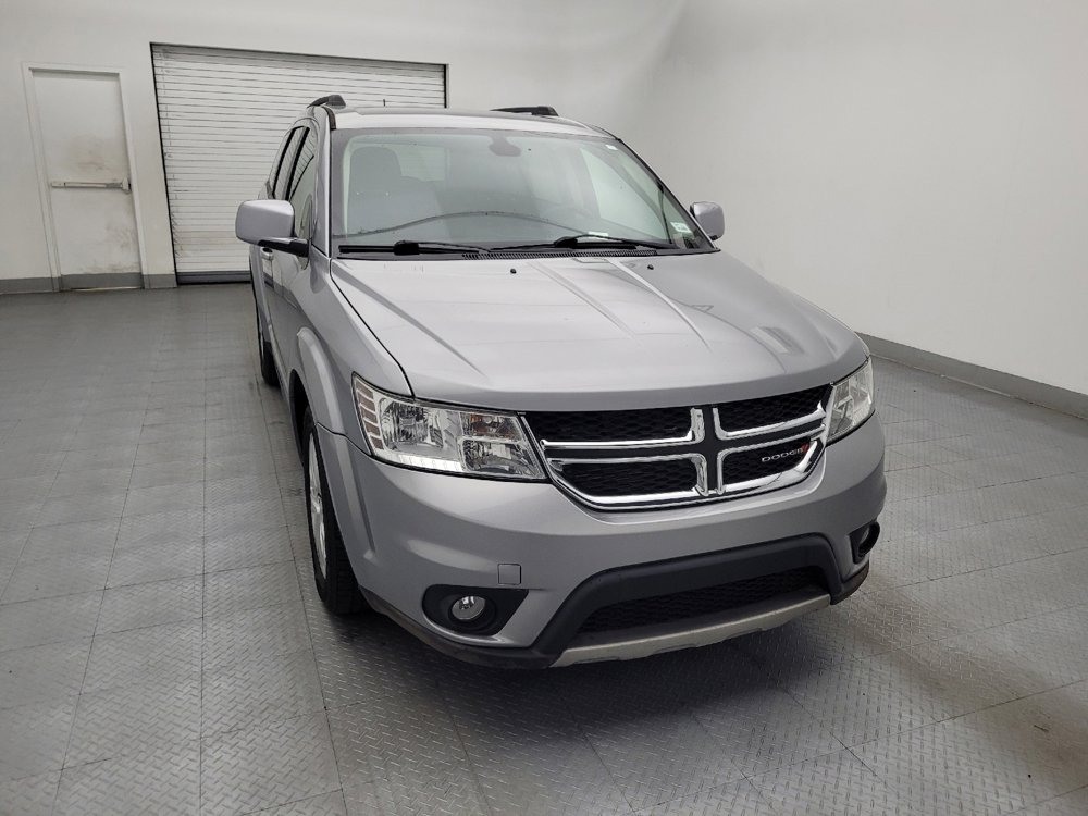 Used 2019 Dodge Journey SE FWD image 14