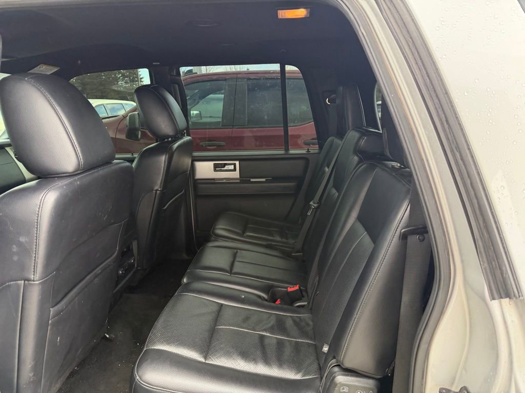 Used 2017 Ford Expedition EL XLT w/ Equipment Group 202A image 9