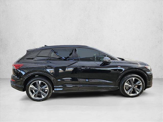Used 2023 Audi Q4 e-tron Prestige w/ Black Optic Package AWD/4WD image 4