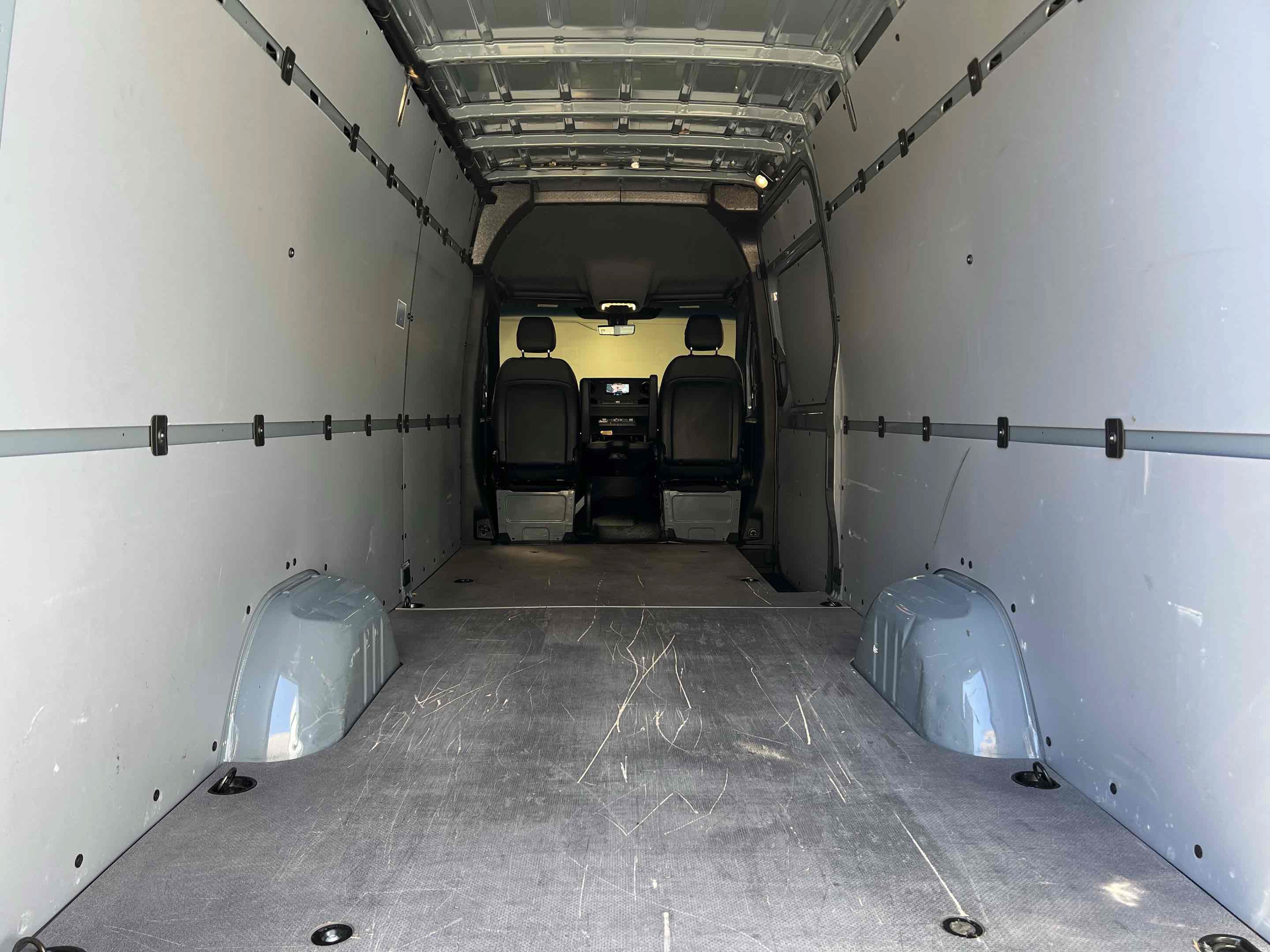 Used 2024 Mercedes-Benz Sprinter 2500 image 71