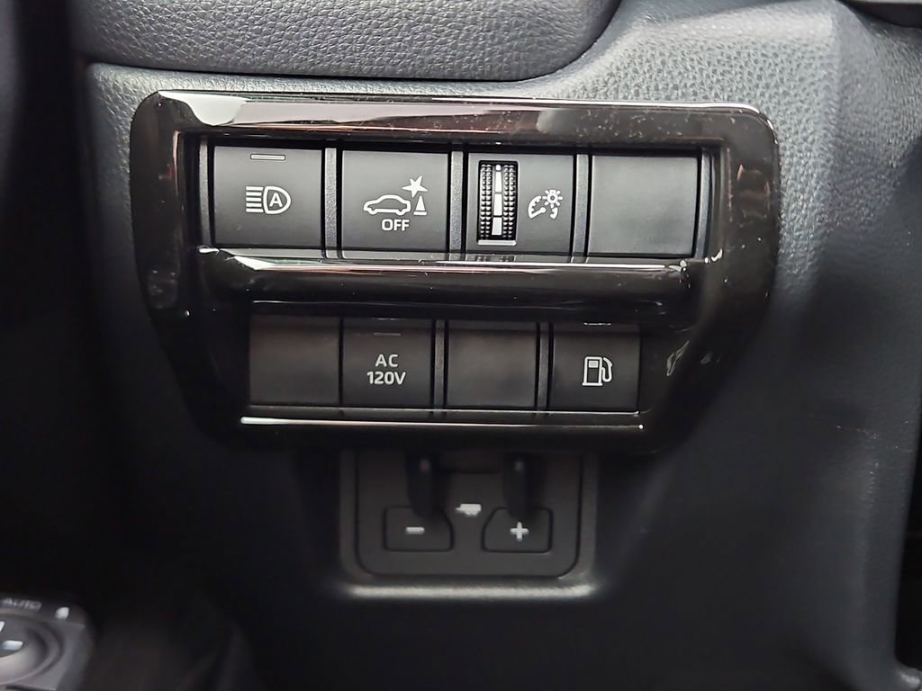 Used 2024 Toyota Land Cruiser image 25