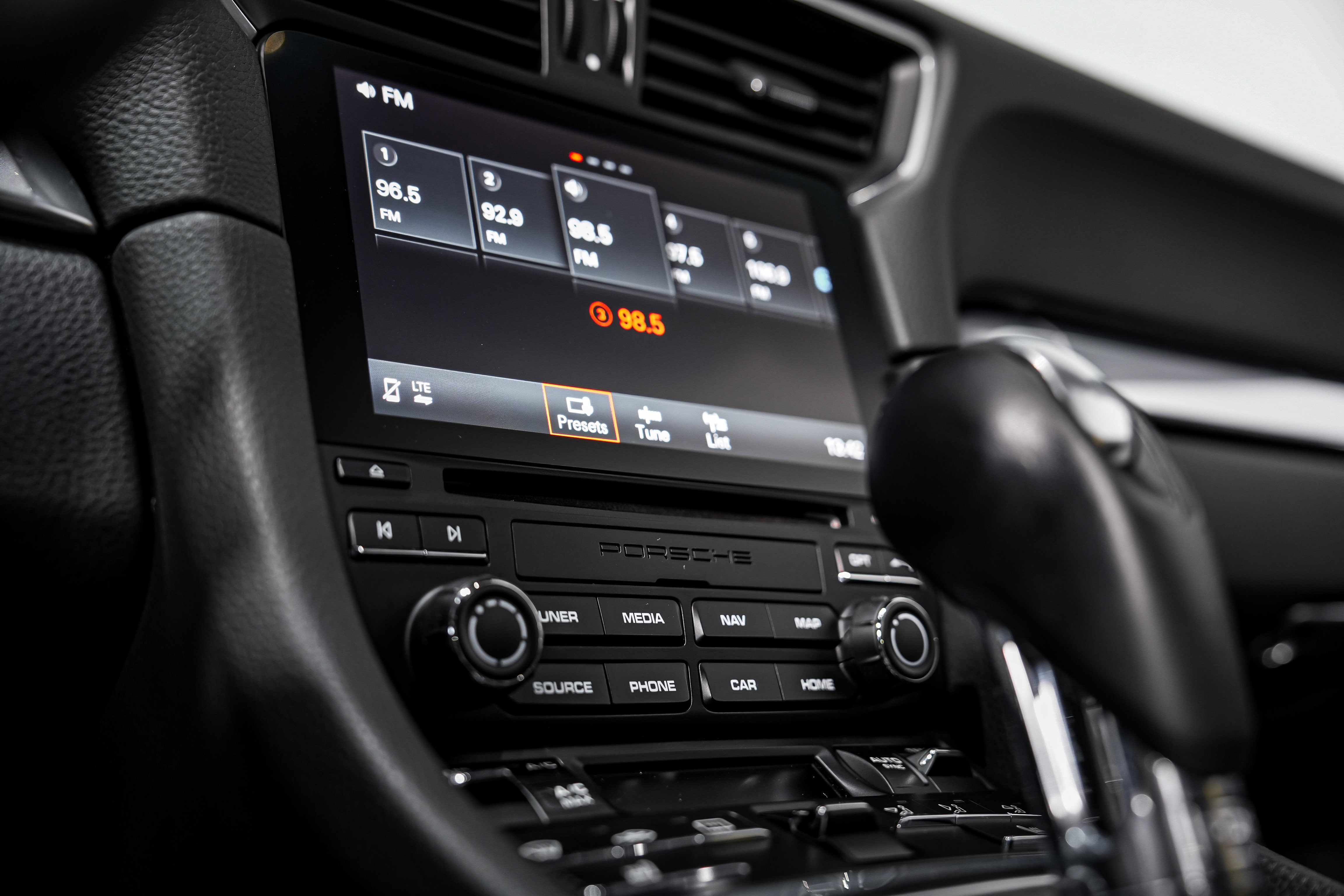 Used 2017 Porsche 911 Targa 4 image 17