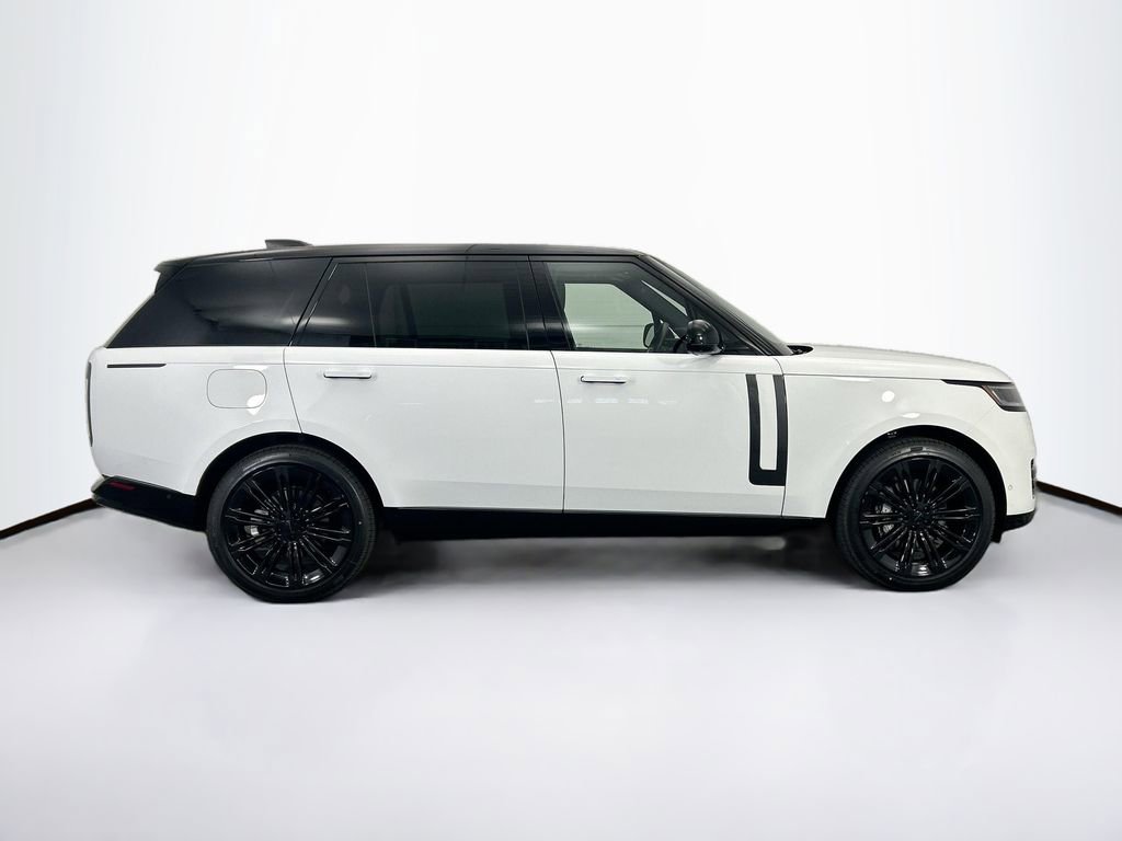New 2026 Land Rover Range Rover Long Wheelbase SE image 4