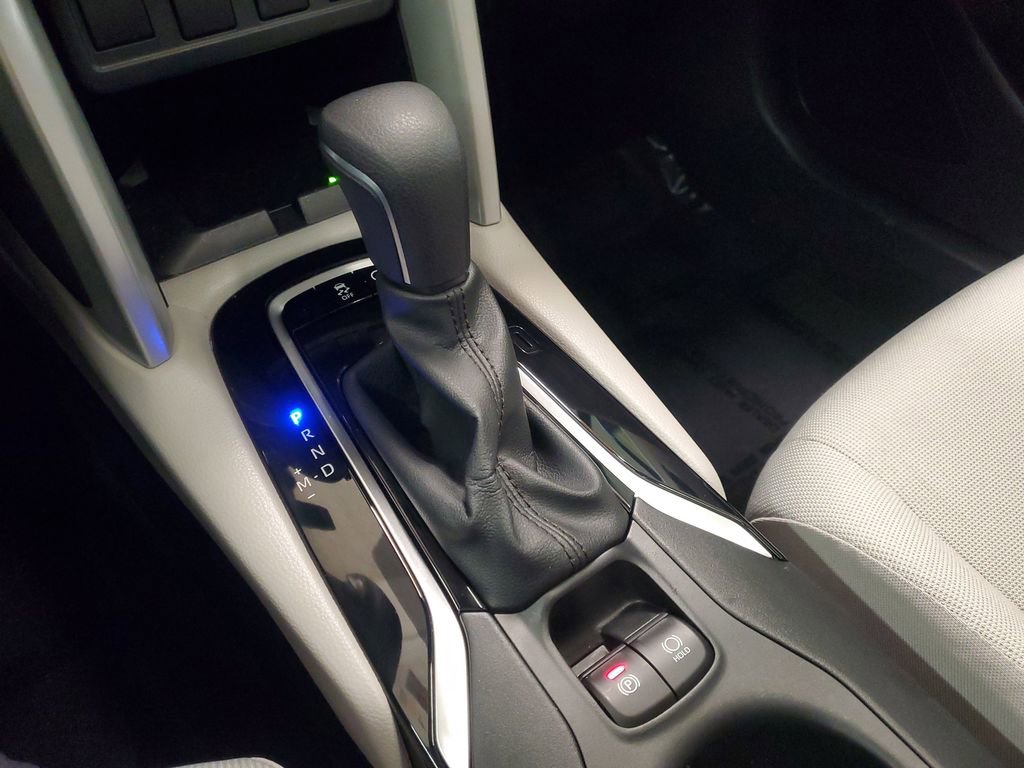 Used 2024 Toyota Corolla Cross LE w/ Moonroof Package FWD image 28