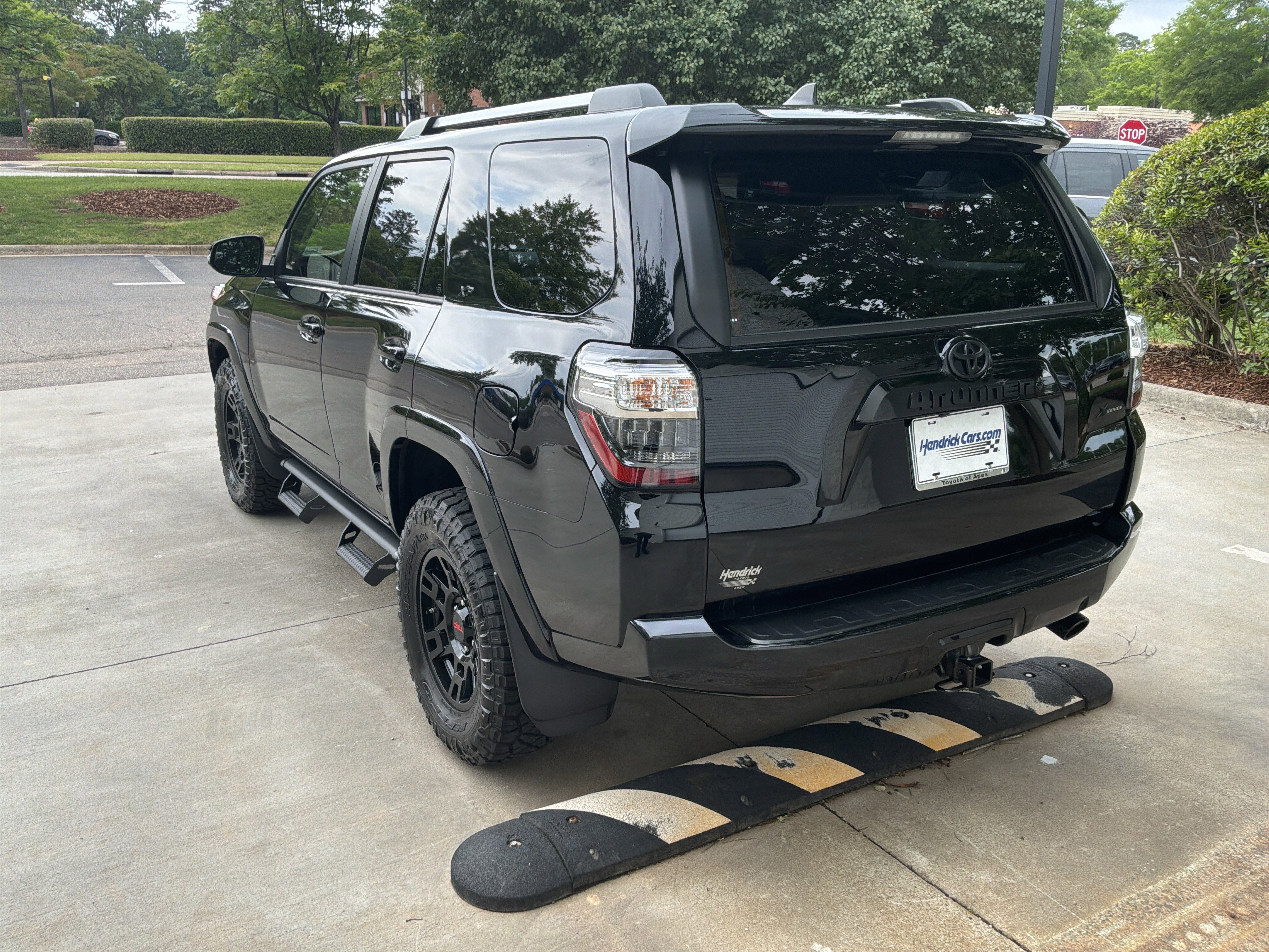 Used 2024 Toyota 4Runner SR5 Premium w/ Moonroof Package AWD/4WD image 8