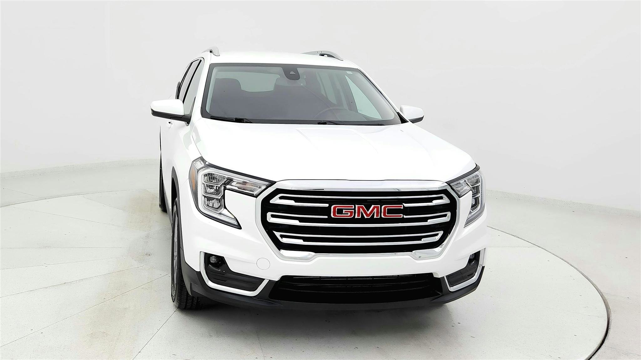 Used 2024 GMC Terrain SLT image 7