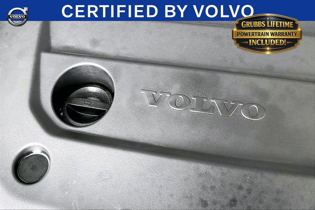 Certified 2025 Volvo XC40 B5 Plus AWD/4WD image 43