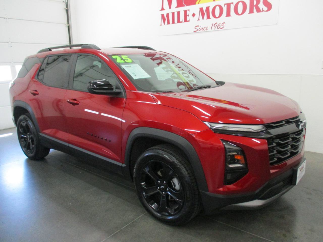 Used 2025 Chevrolet Equinox LT w/ Midnight Edition image 1