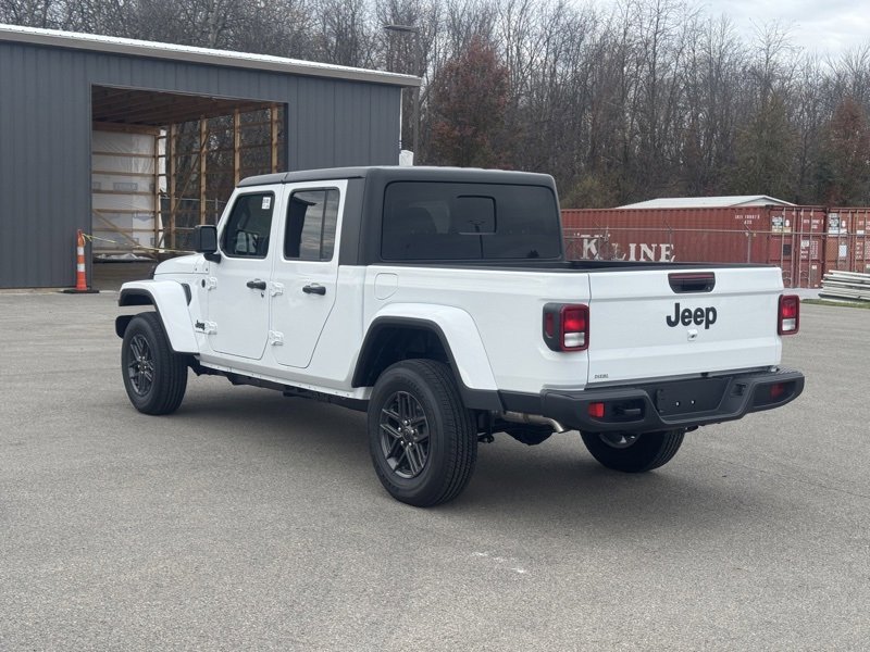 New 2026 Jeep Gladiator Sport image 5