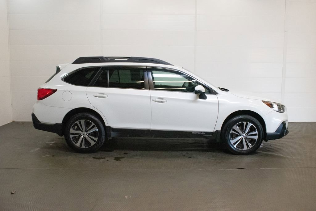Used 2018 Subaru Outback 2.5i Limited w/ Popular Package #2 image 3
