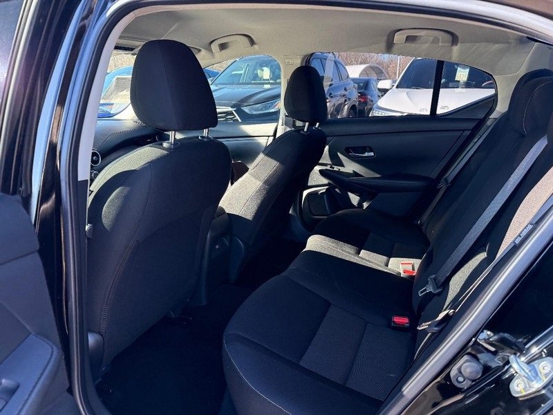 Used 2022 Nissan Sentra SV image 10