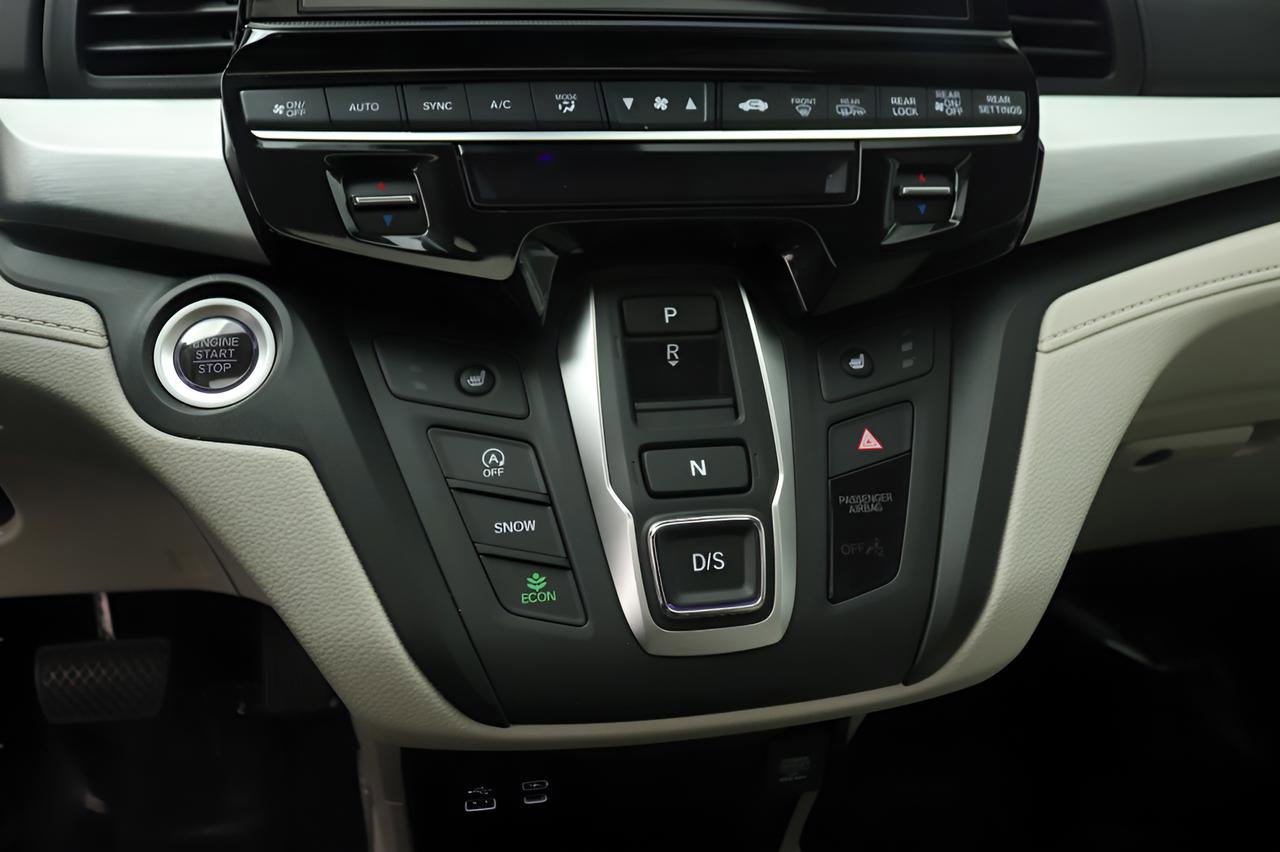Used 2025 Honda Odyssey EX-L image 15