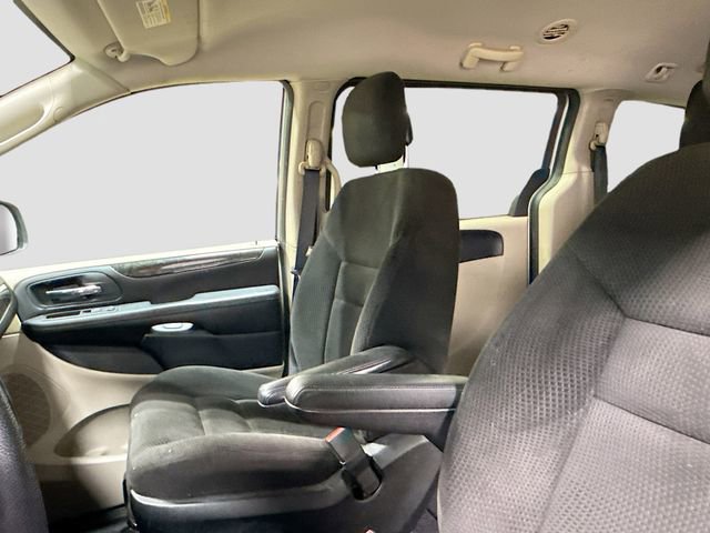 Used 2017 Dodge Grand Caravan SE w/ Power Window Group image 16