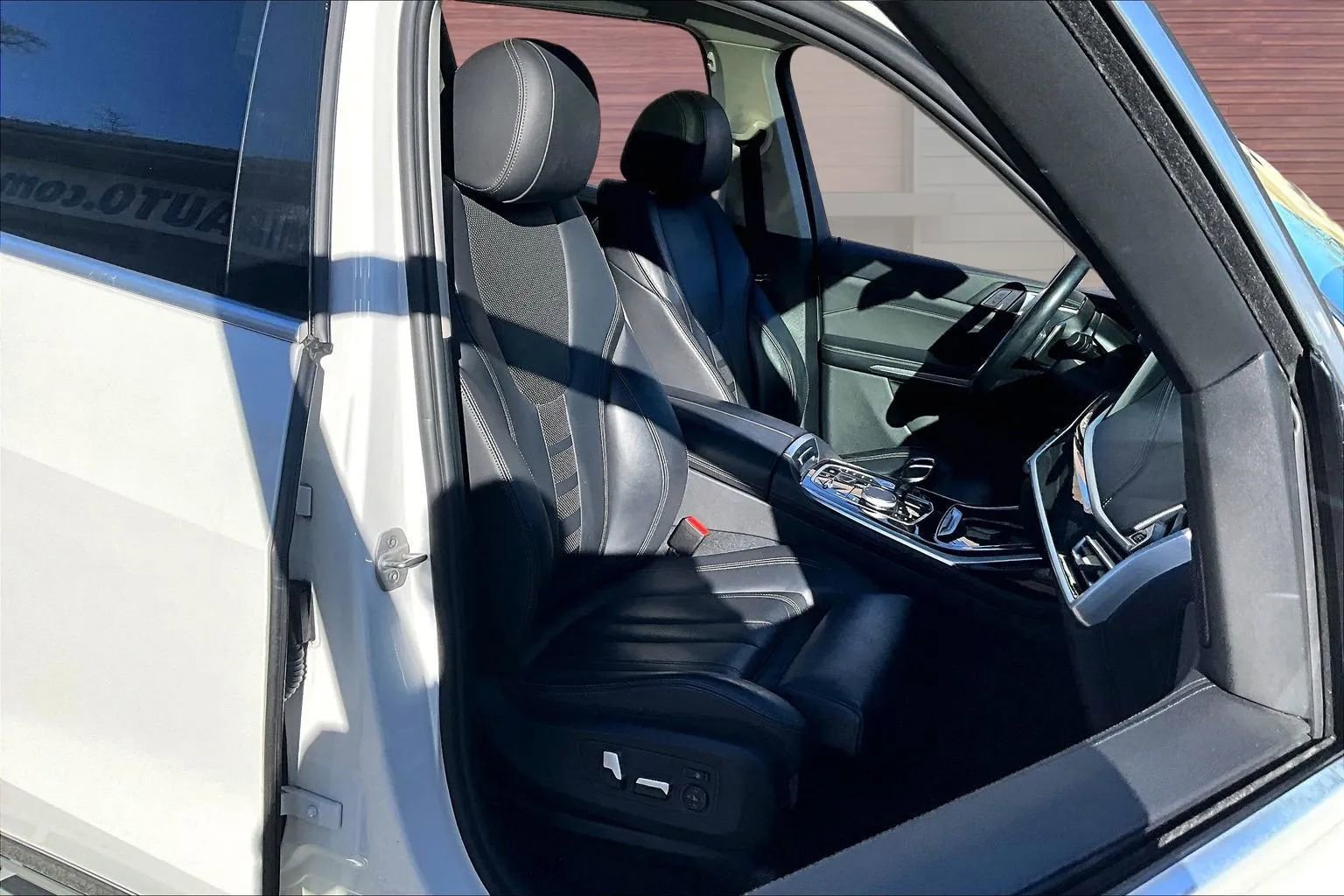 Used 2021 BMW X7 xDrive40i w/ Parking Assistance Package image 6