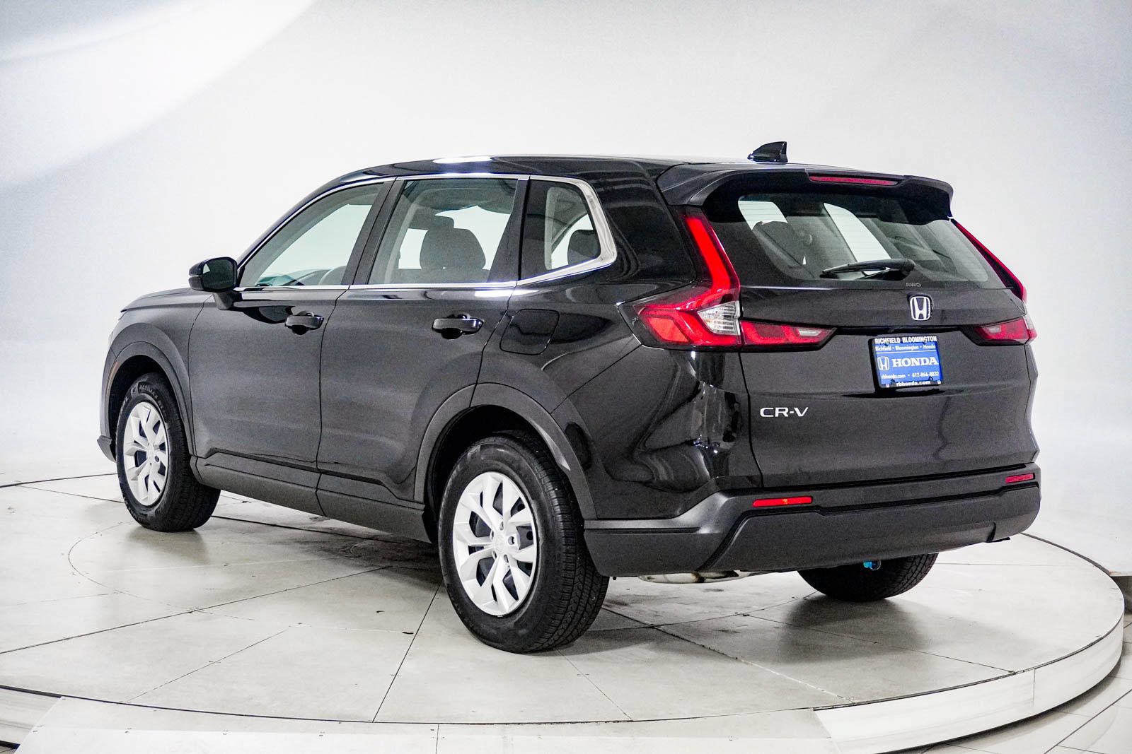 Used 2024 Honda CR-V LX image 6