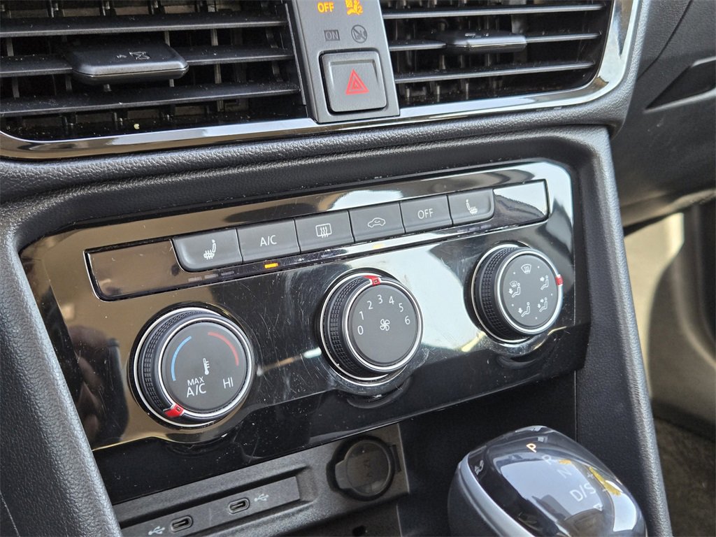 Used 2024 Volkswagen Taos S image 21