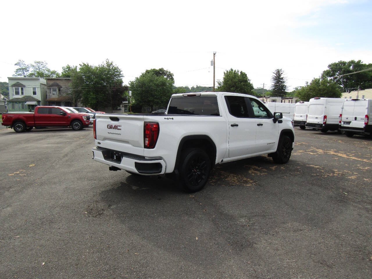 Used 2024 GMC Sierra 1500 Pro w/ Graphite Edition AWD/4WD image 35