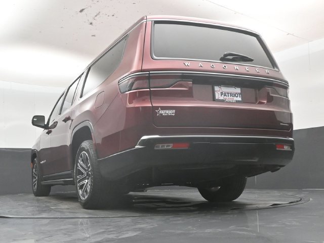 Used 2024 Jeep Wagoneer L Series II w/ Flexible Seating Group RWD image 50