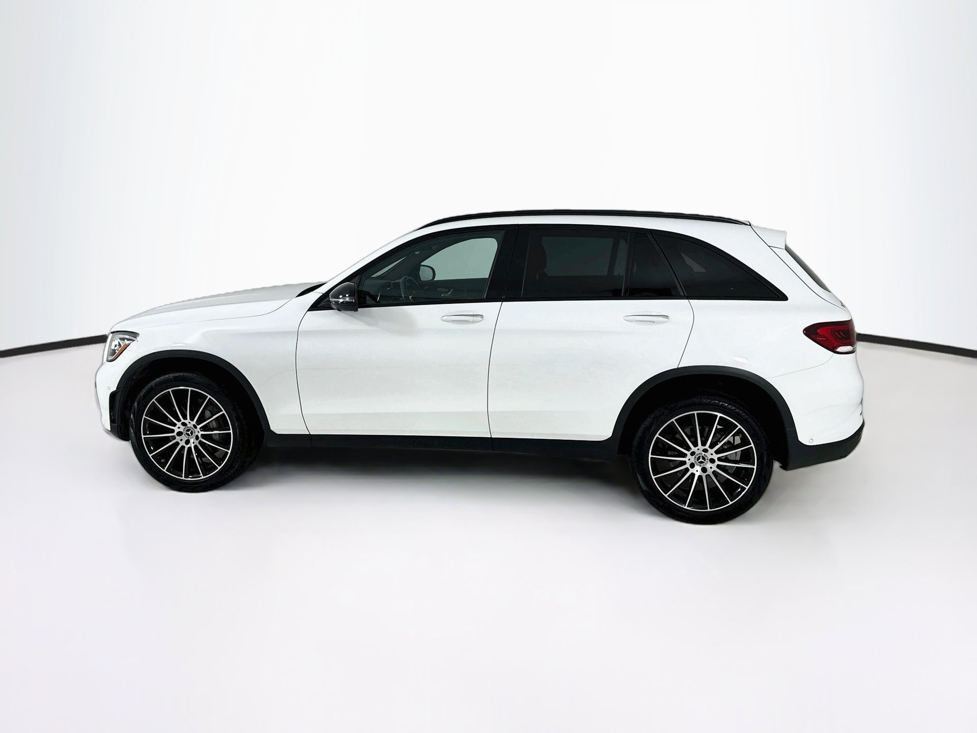 Used 2022 Mercedes-Benz GLC 300 image 5