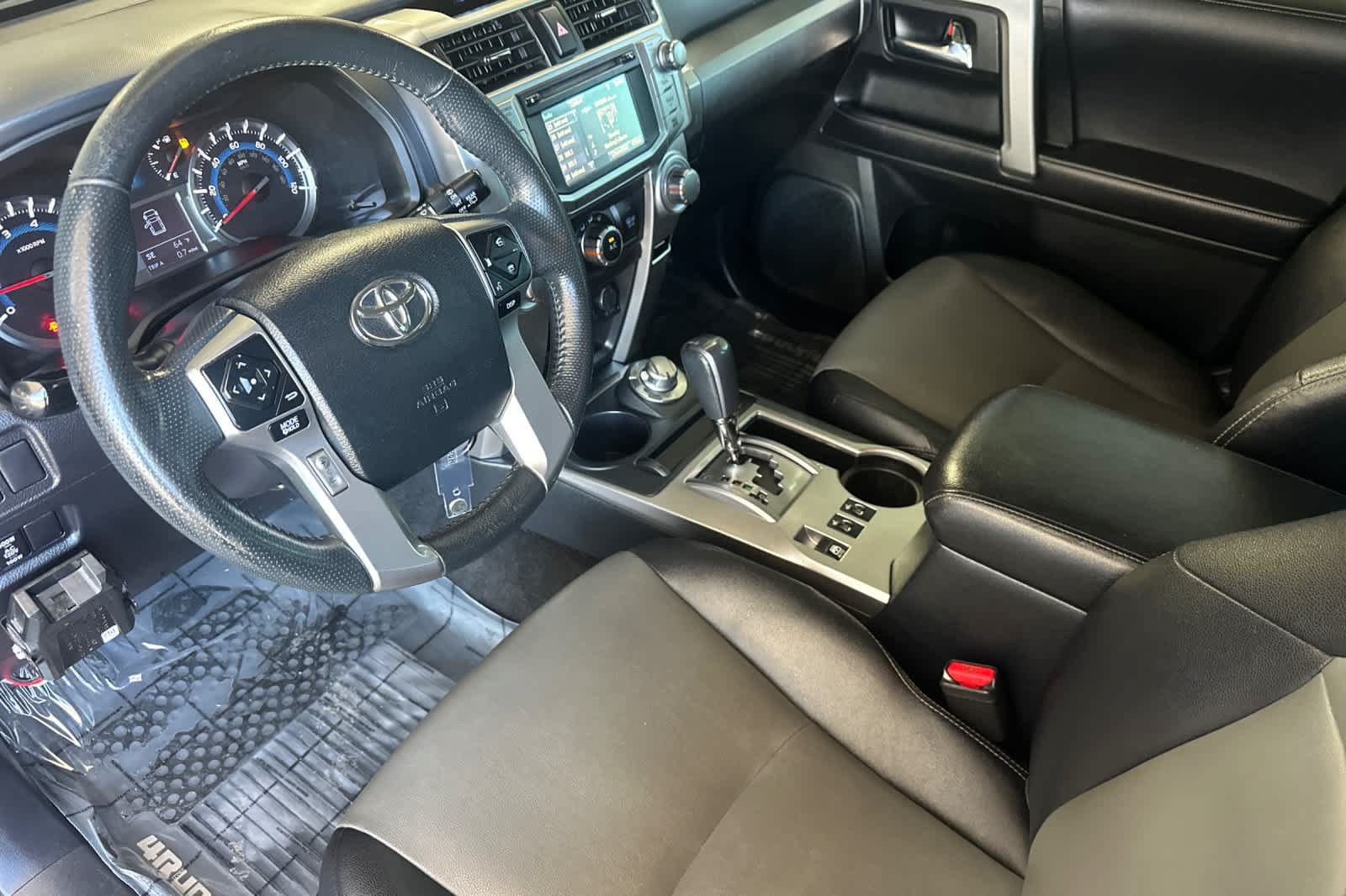 Used 2018 Toyota 4Runner SR5 Premium AWD/4WD image 11