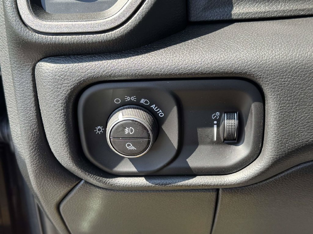 New 2026 RAM 2500 Tradesman AWD/4WD image 27