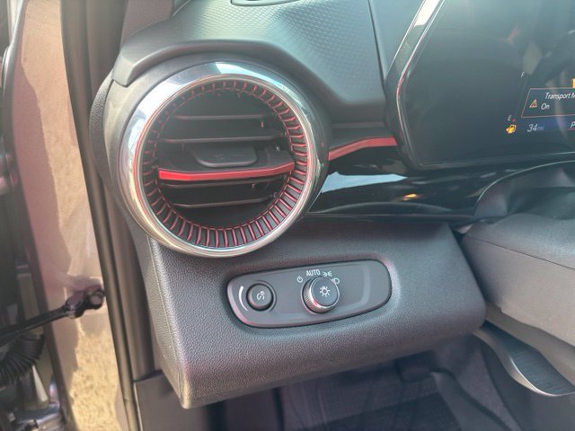 New 2026 Chevrolet Trax RS w/ Sunroof Package FWD image 19