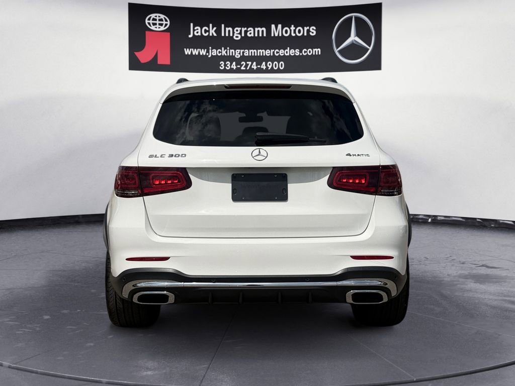 Used 2020 Mercedes-Benz GLC 300 4MATIC image 4