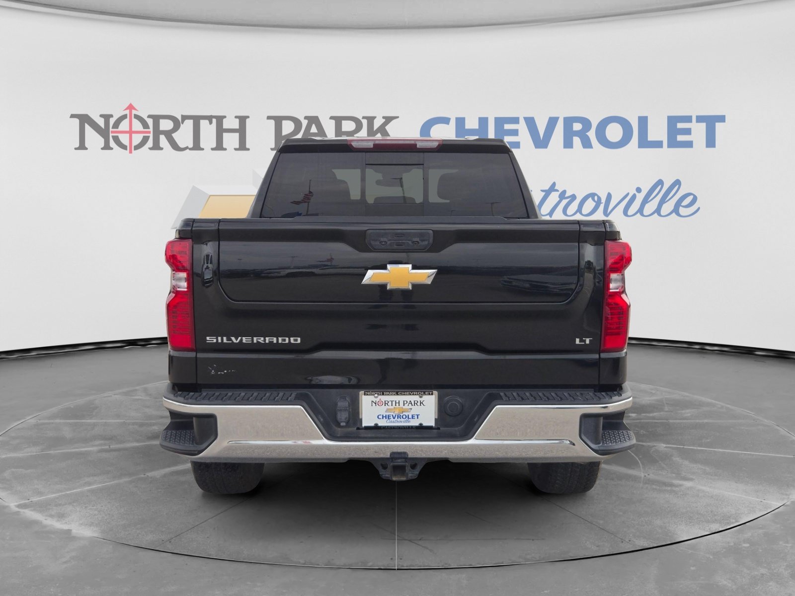 Used 2024 Chevrolet Silverado 1500 LT w/ Texas Edition Plus RWD image 4