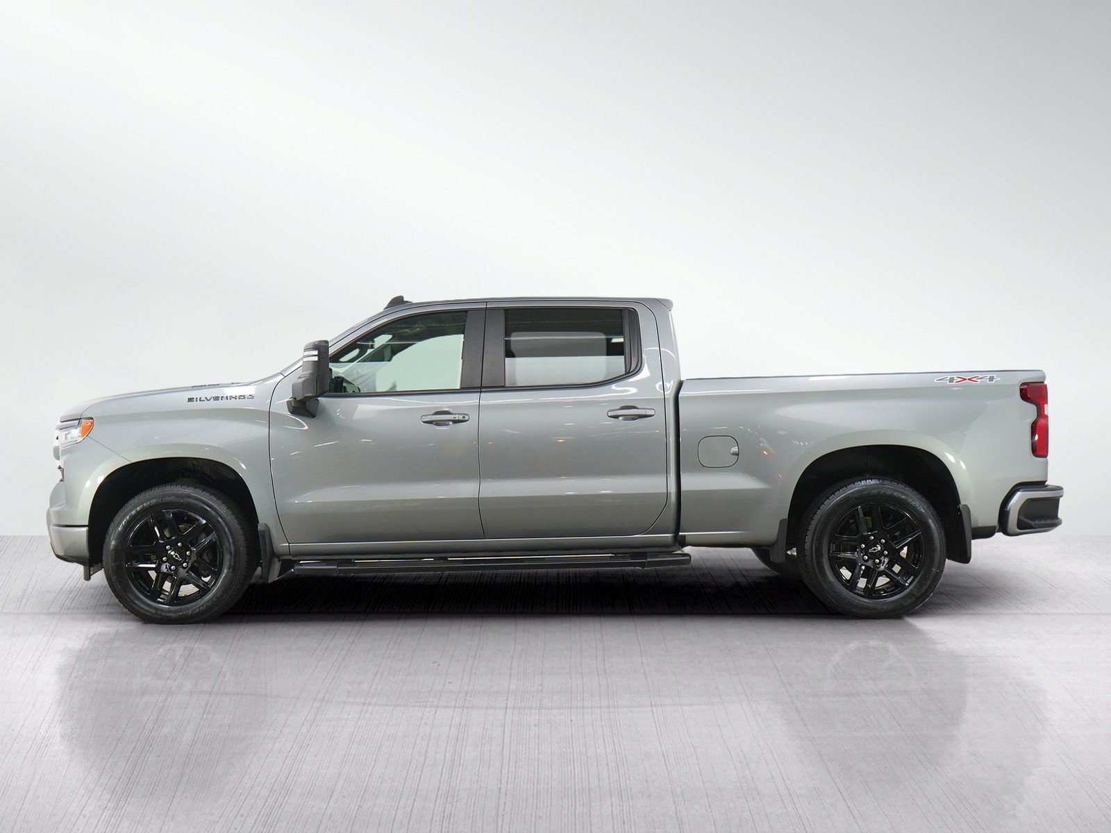 Used 2024 Chevrolet Silverado 1500 RST w/ Max Trailering Package AWD/4WD image 2