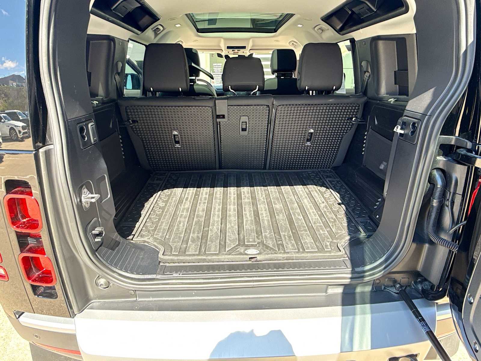 Certified 2025 Land Rover Defender 110 S image 19