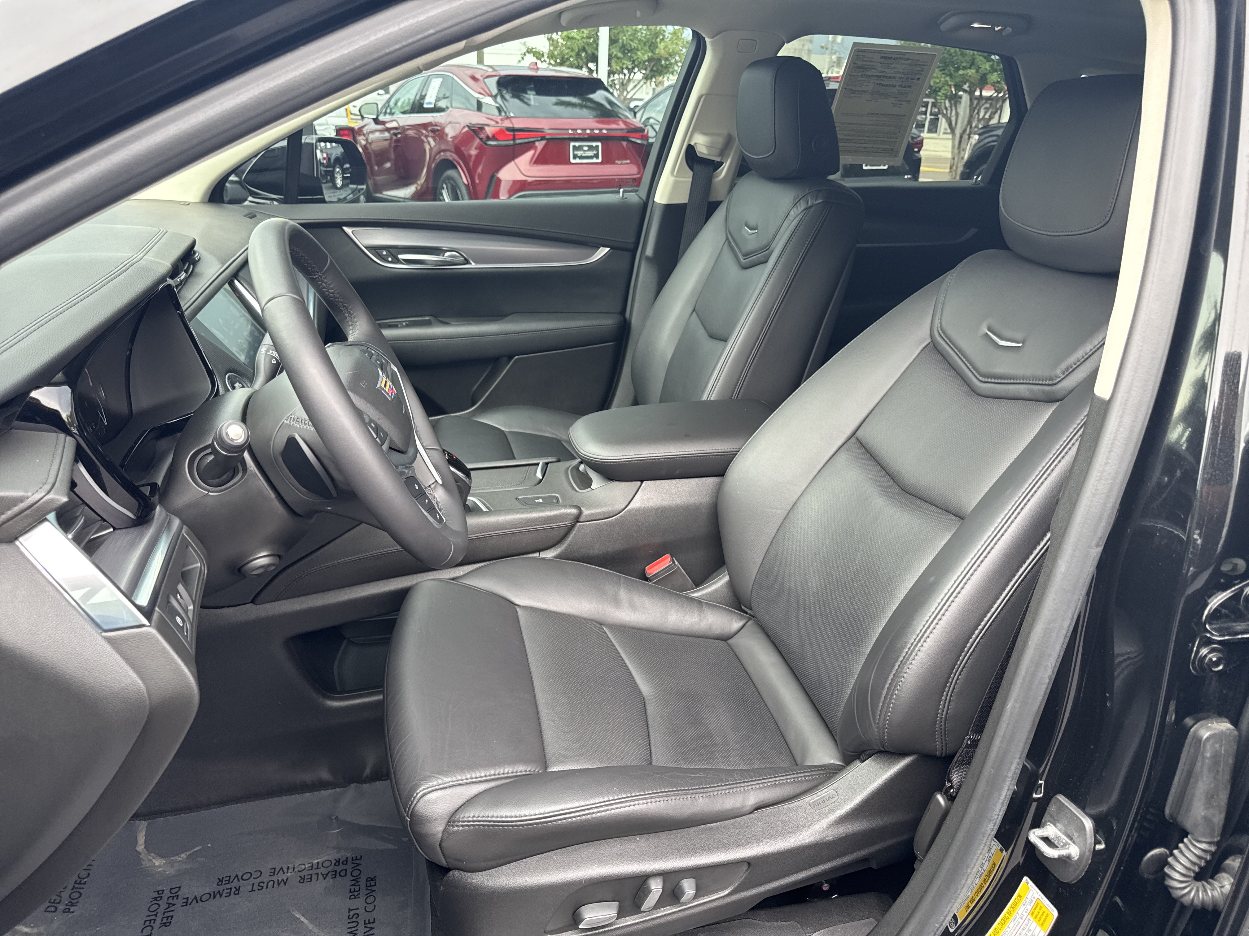 Used 2018 Cadillac XT5 Luxury w/ Driver Awareness Package FWD image 21