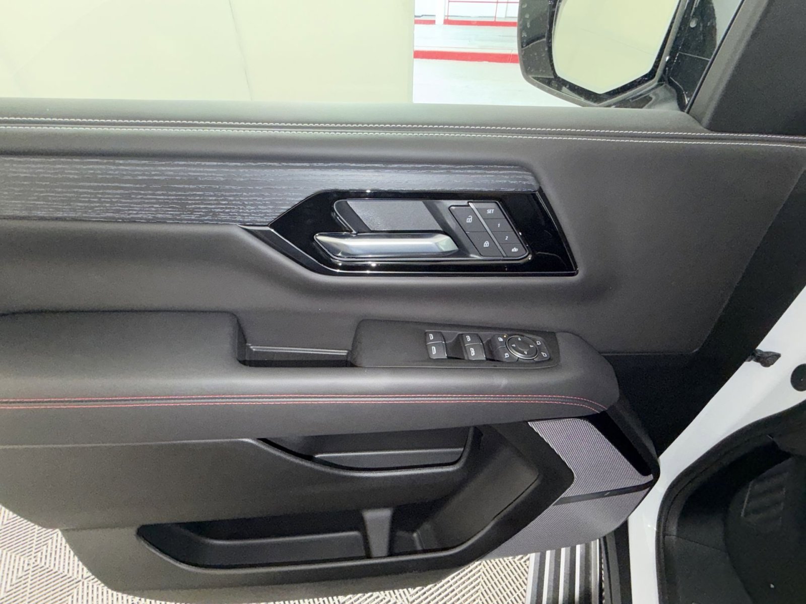 New 2026 GMC Yukon AT4 Ultimate image 15