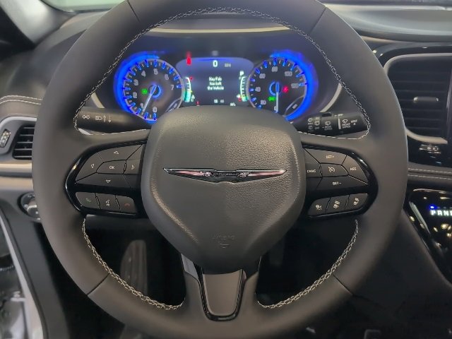 New 2026 Chrysler Pacifica Select image 16