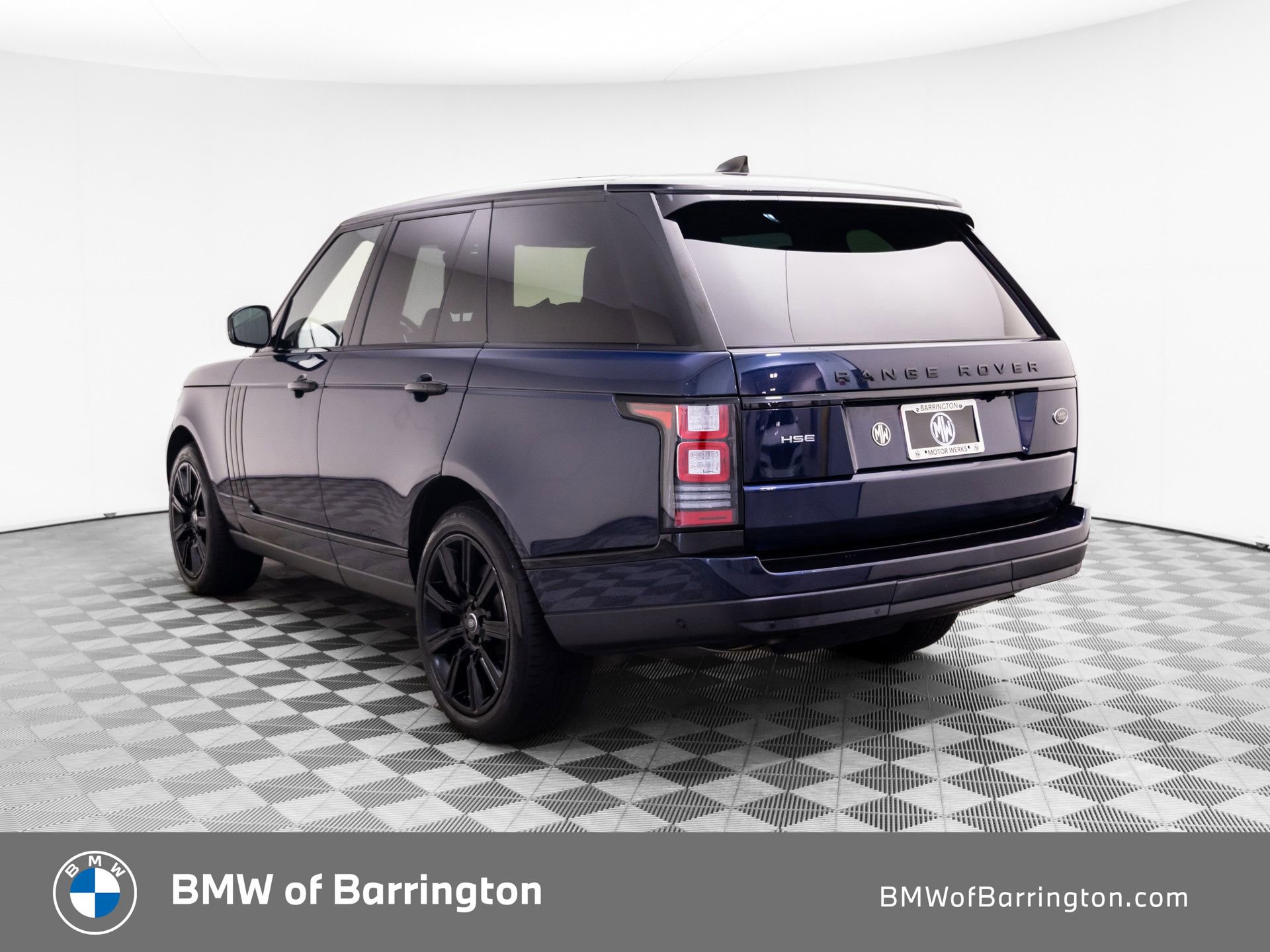 Used 2017 Land Rover Range Rover HSE AWD/4WD image 3
