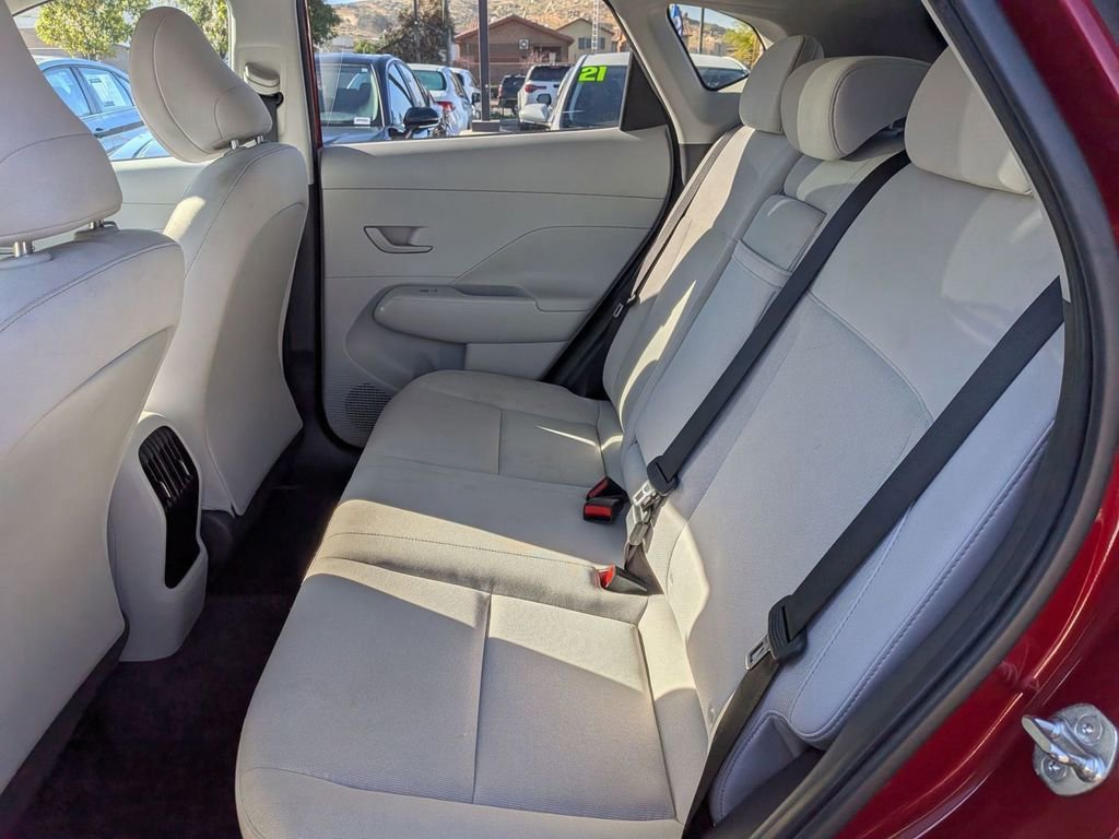 Used 2024 Hyundai Kona SEL FWD image 28
